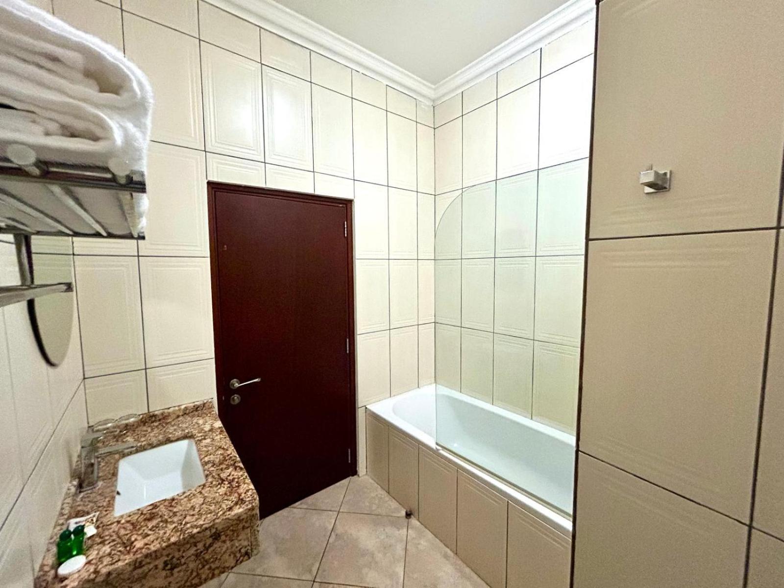 Karibu Leisure Resort Thapane Extérieur photo